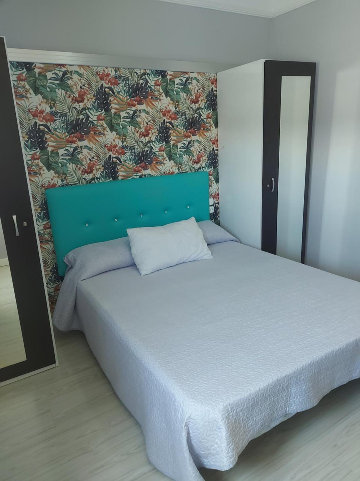 חומייה Hostal Fuente Del Pino מראה חיצוני תמונה