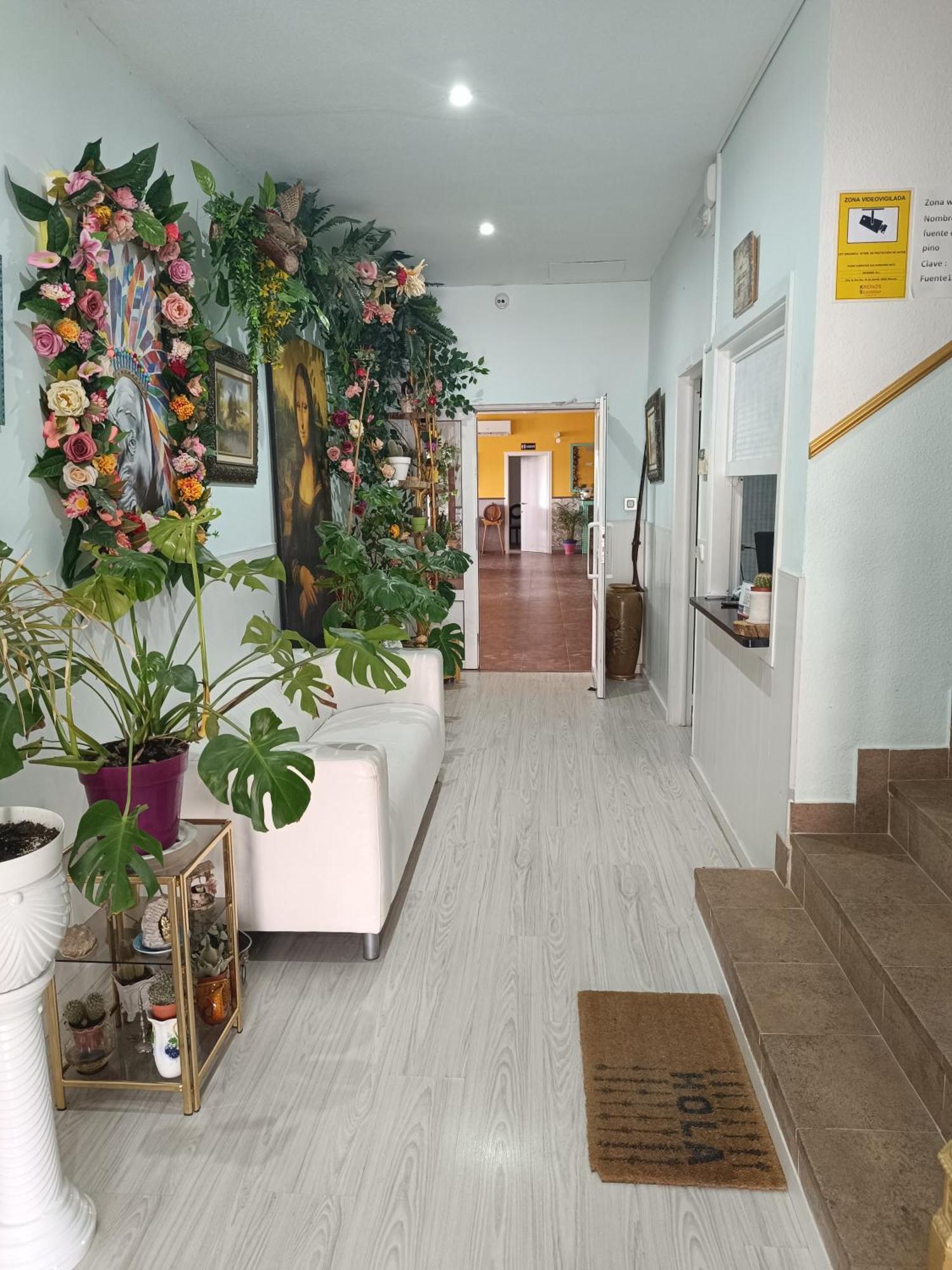 חומייה Hostal Fuente Del Pino מראה חיצוני תמונה